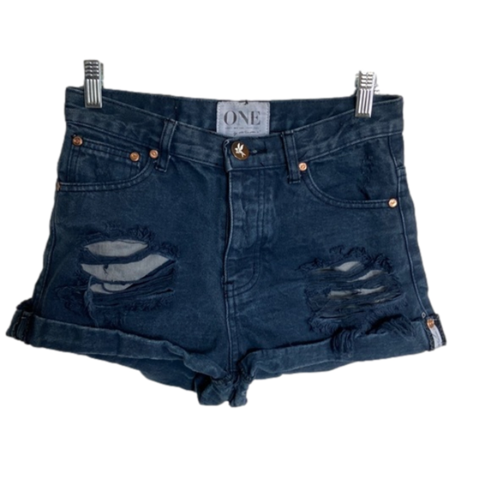 ONE Teaspoon Hawks Relaxed fit High rise twisted cuff hem size 25 Jean shorts